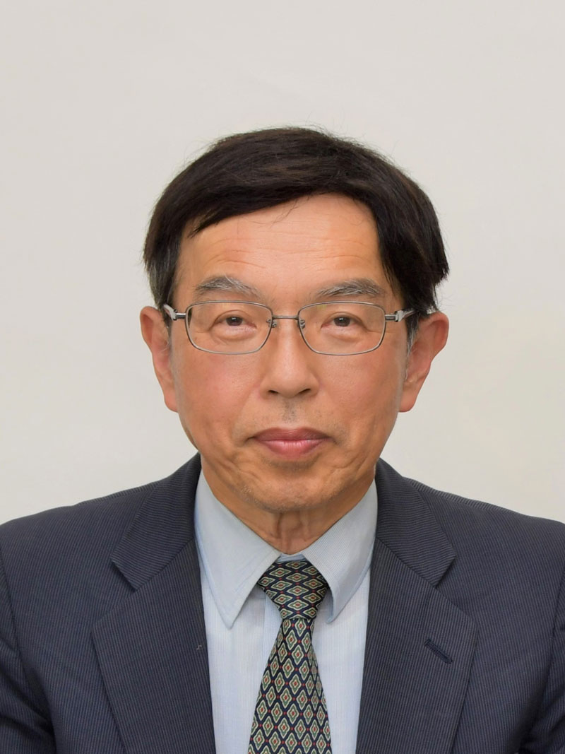 山口卓氏