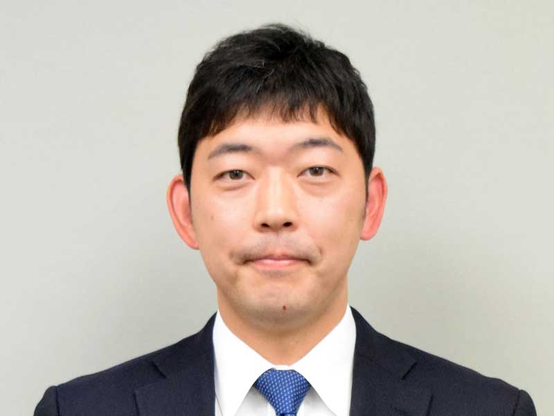 折本龍則氏
