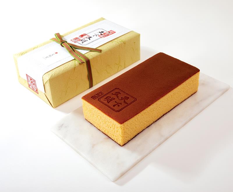 船橋市へのふるさと納税の返礼品に加わった市内生産の「天下文明カステラ」（市提供）