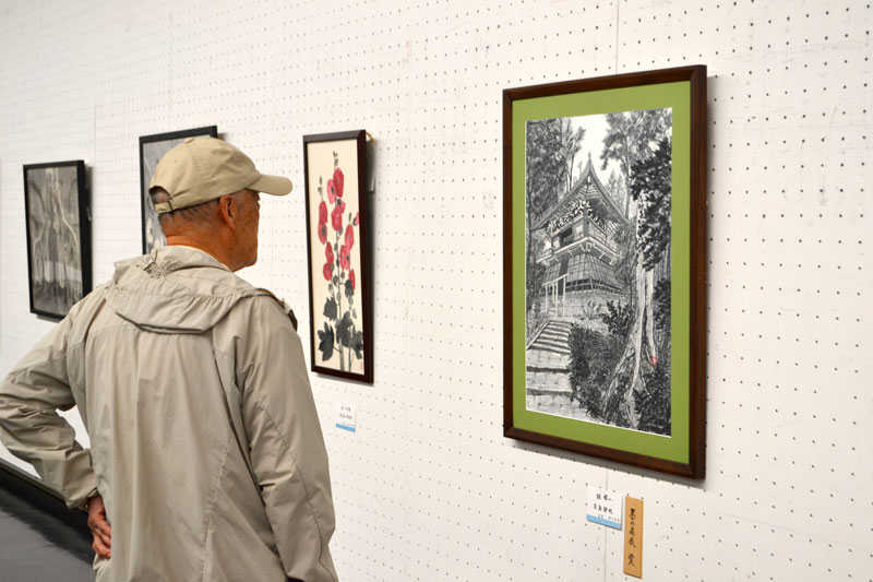 水墨画の力作351点が鑑賞できる「墨の県展」=千葉市中央区の県立美術館