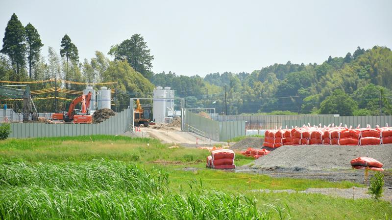 成田空港のC滑走路新設に向けて準備工事が進む用地=20日、芝山町